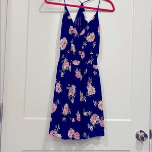 Floral short Dress with Waistline. Worn Once.